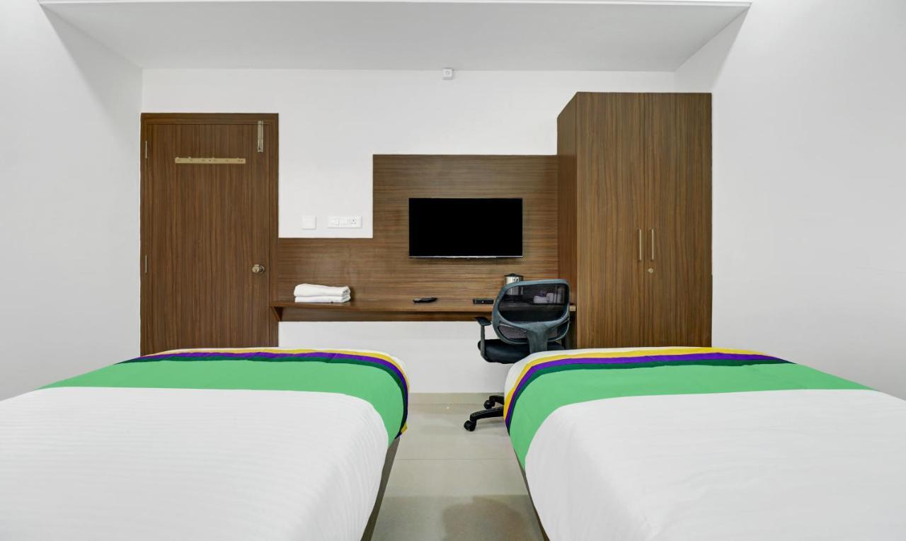 Treebo Raga Hotel Visakhapatnam Bagian luar foto