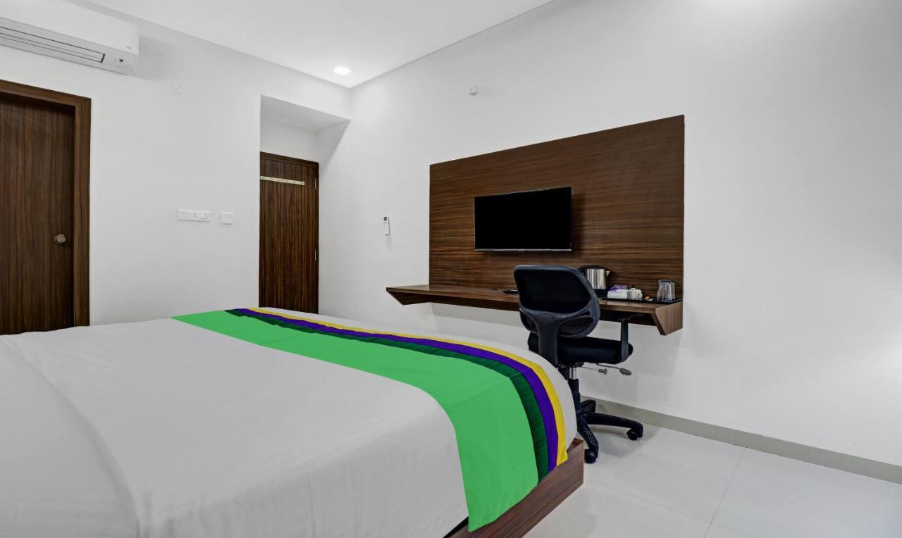 Treebo Raga Hotel Visakhapatnam Bagian luar foto